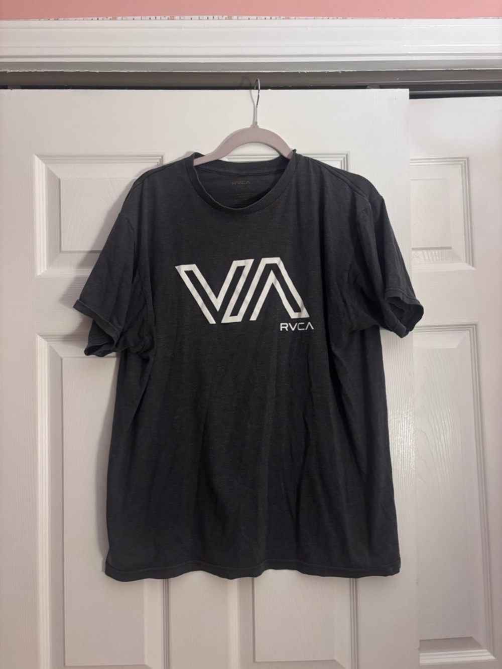 RVCA Black Short-Sleeve Graphic Logo Tee